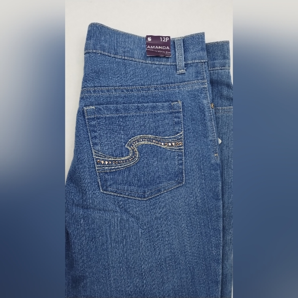 Two Gloria Vanderbilt Amanda Dazzle Embellished Denim Capri Blue Jeans NWT